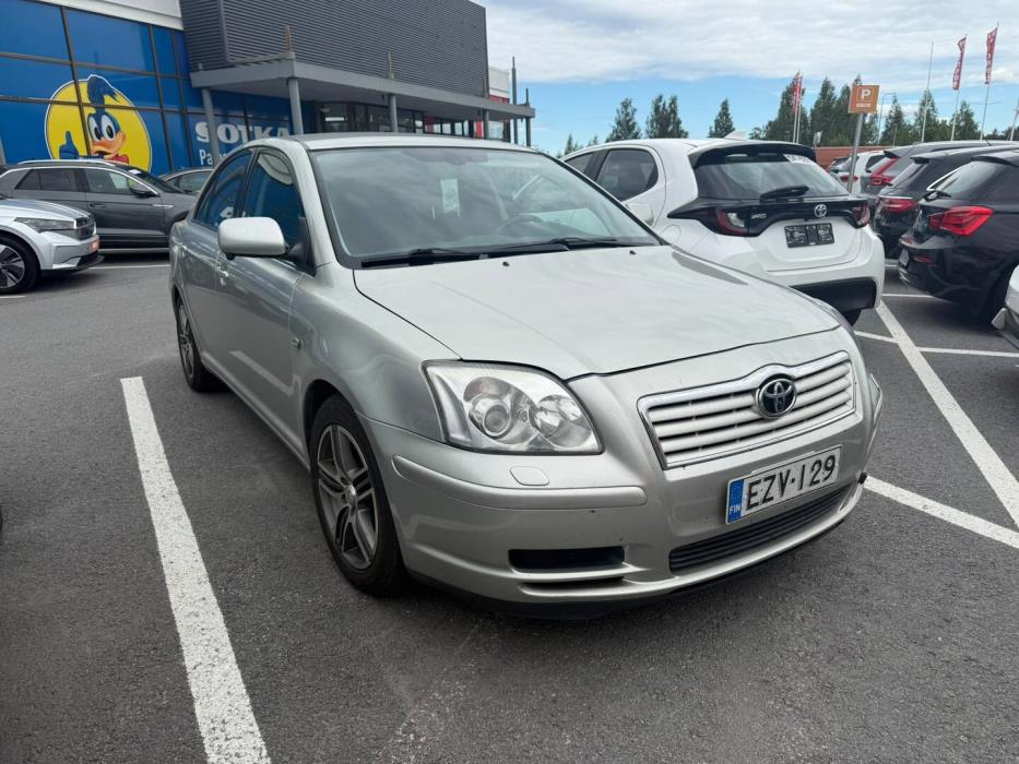 TOYOTA Avensis 2003