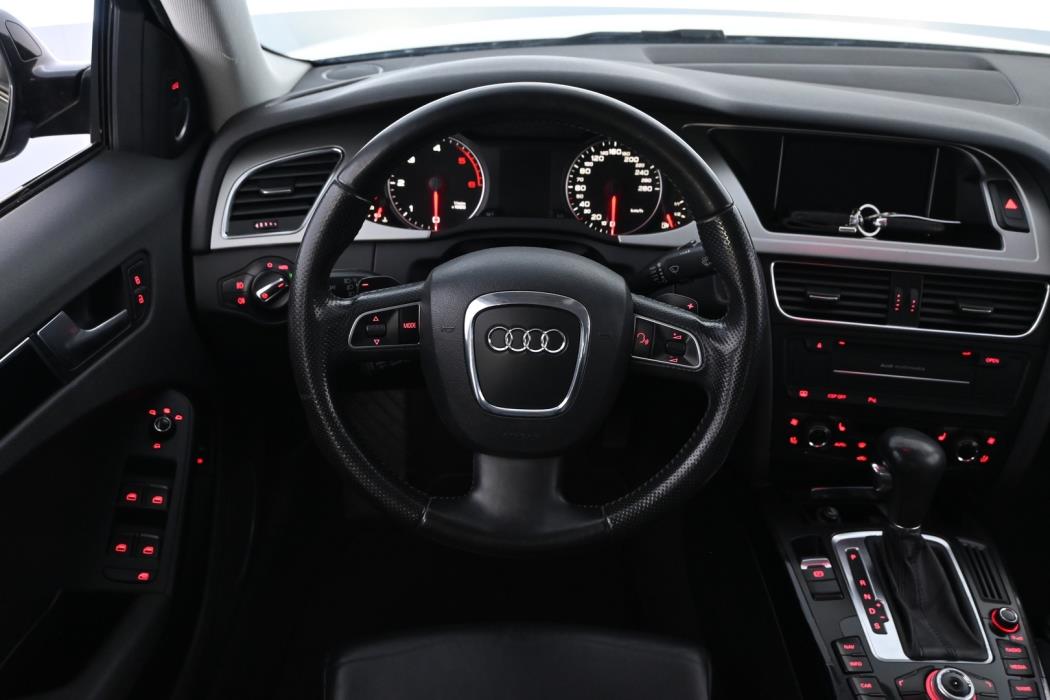 AUDI A4 2010