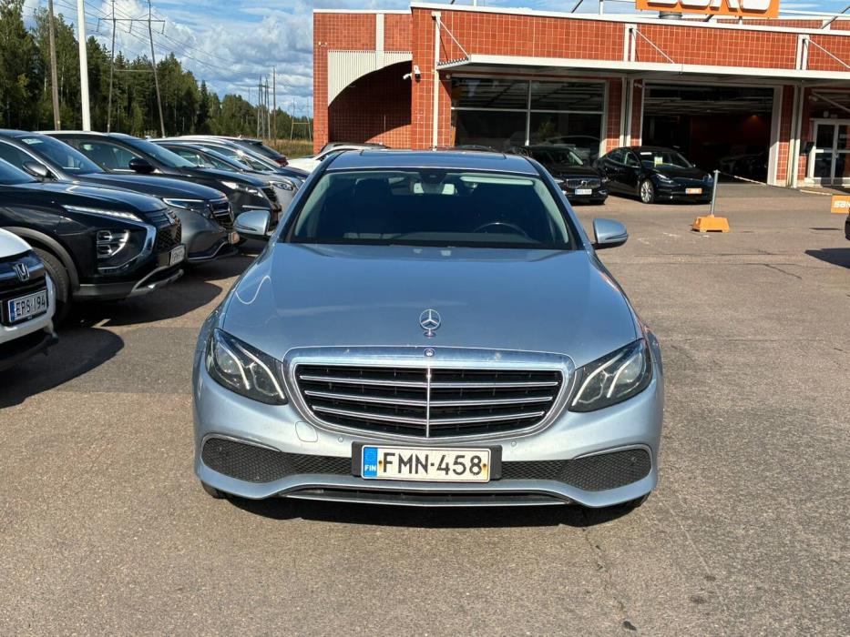 MERCEDES-BENZ E 2017