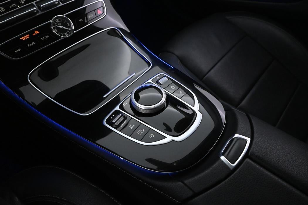 MERCEDES-BENZ E 2017