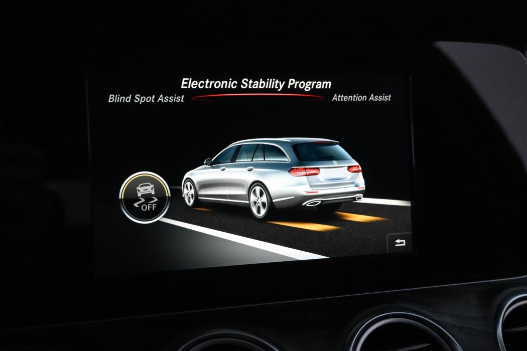 MERCEDES-BENZ E 2017