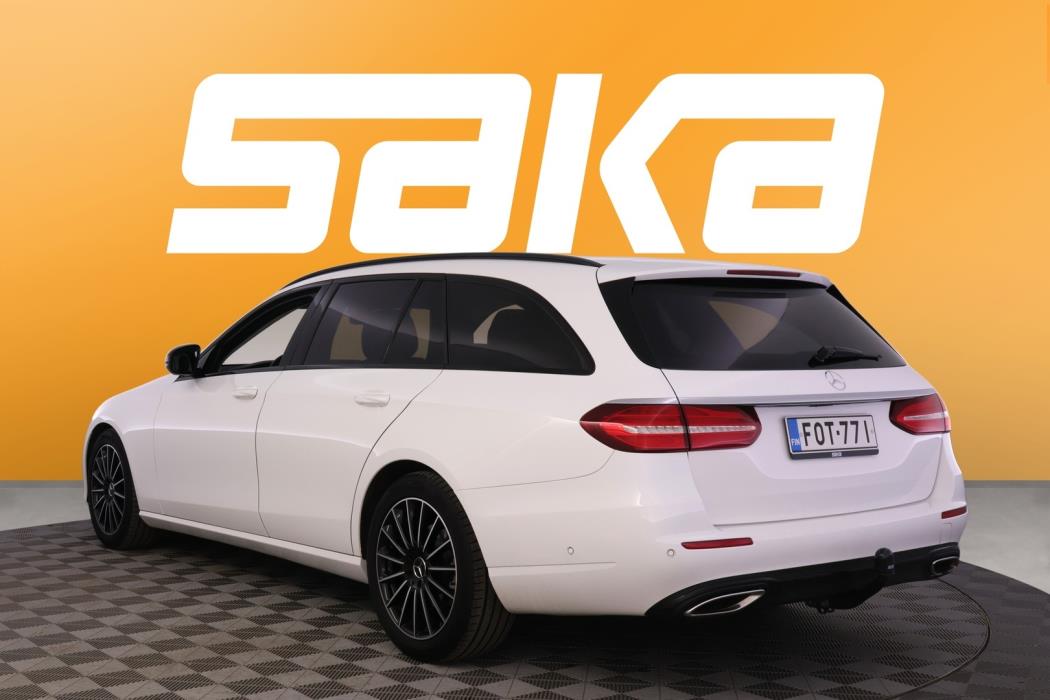 MERCEDES-BENZ E 2017