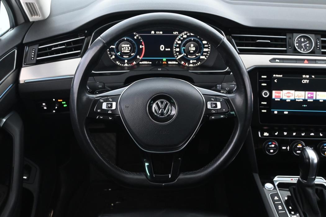 VOLKSWAGEN Passat 2018