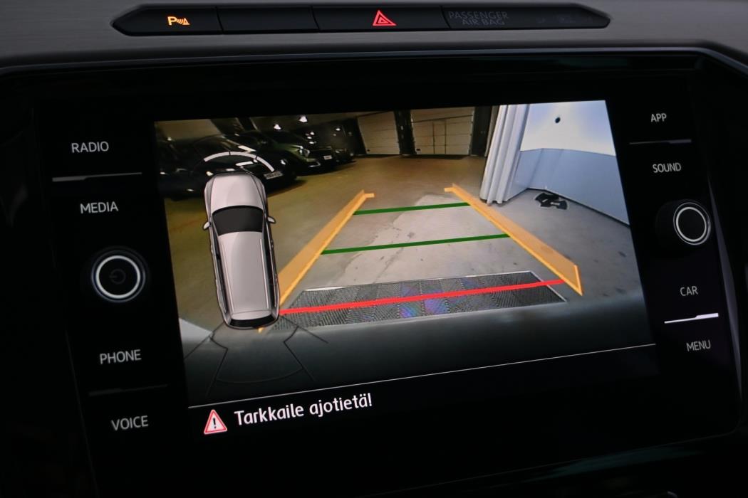 VOLKSWAGEN Passat 2018