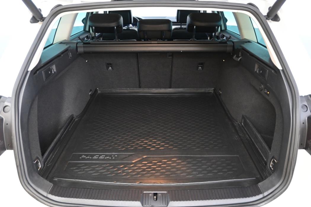 VOLKSWAGEN Passat 2018