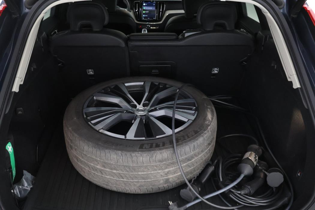VOLVO XC60 2021