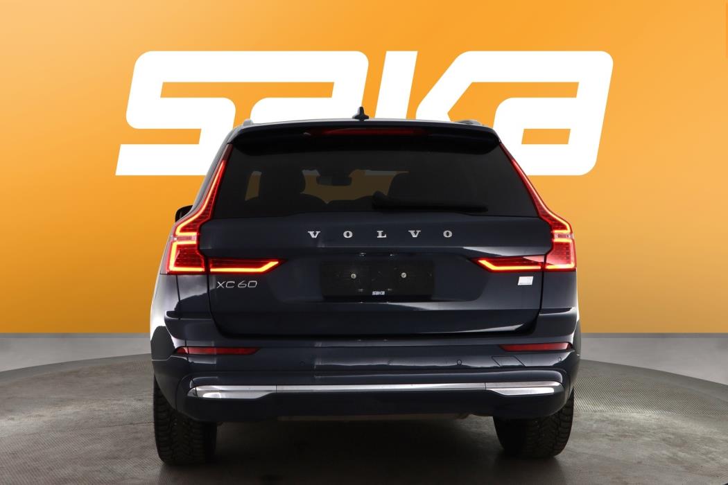 VOLVO XC60 2021