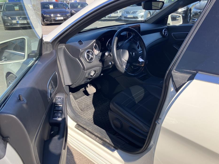 MERCEDES-BENZ CLA 2015