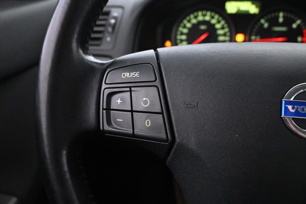 VOLVO V50 2010