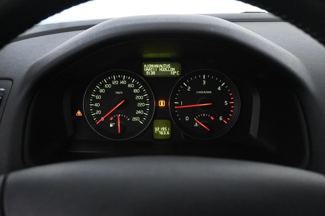 VOLVO V50 2010