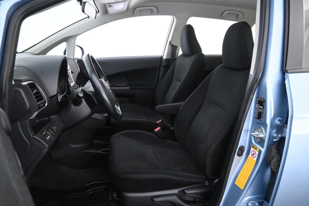 TOYOTA Verso-S 2012
