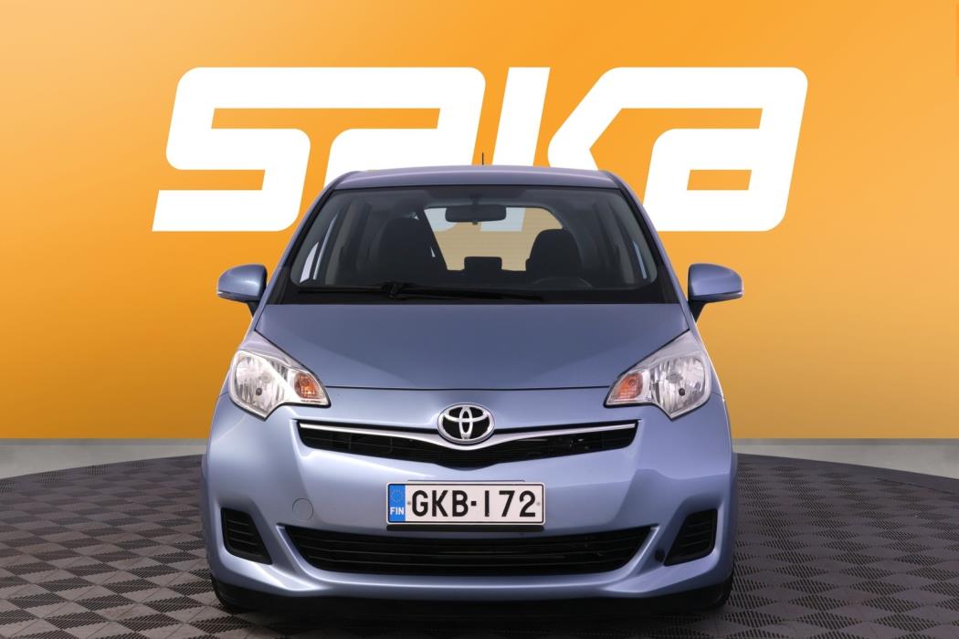 TOYOTA Verso-S 2012