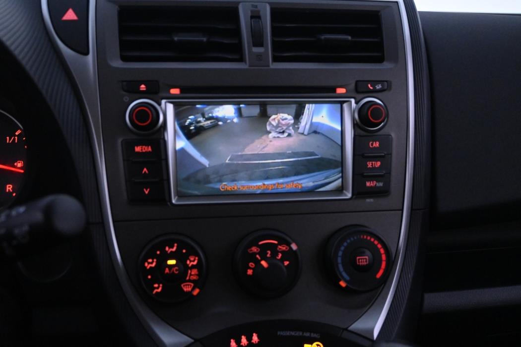 TOYOTA Verso-S 2012