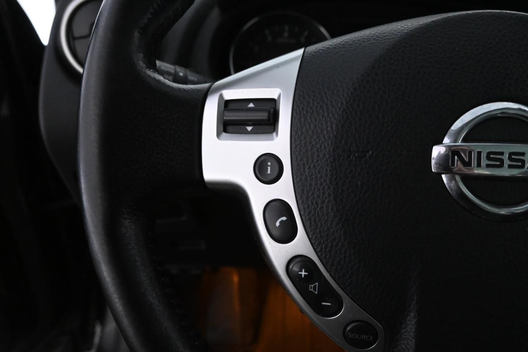 NISSAN Qashqai+2 2012