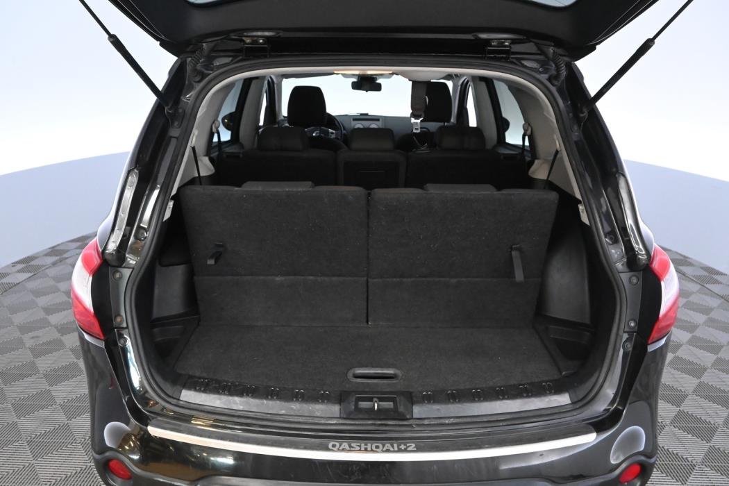 NISSAN Qashqai+2 2012