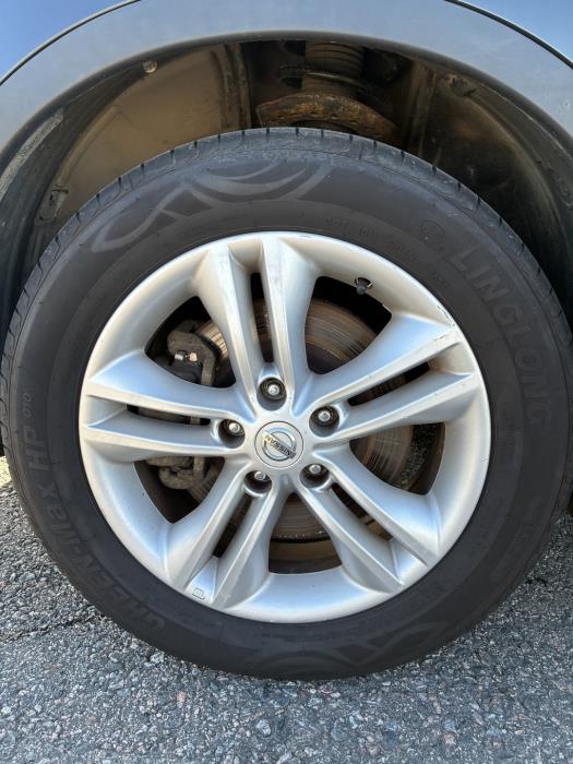 NISSAN Qashqai+2 2012