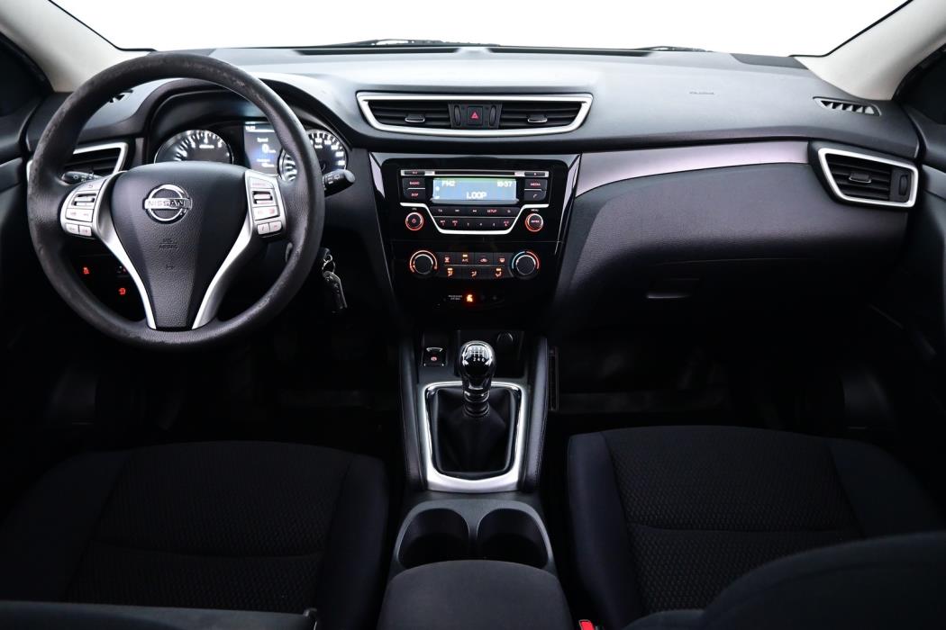NISSAN Qashqai 2015