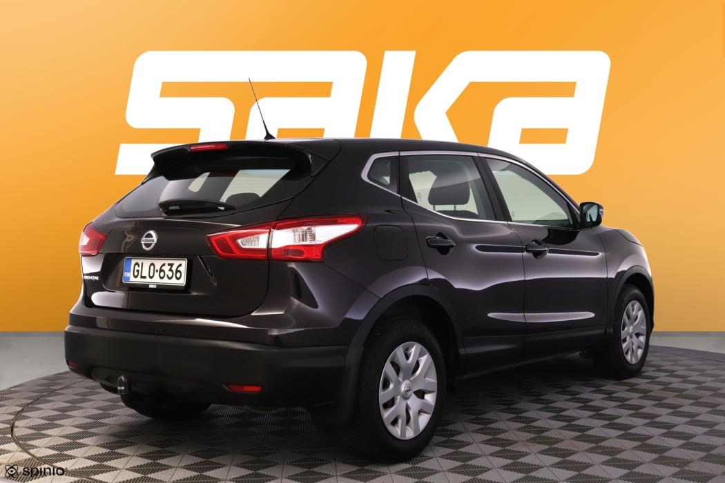 NISSAN Qashqai 2015