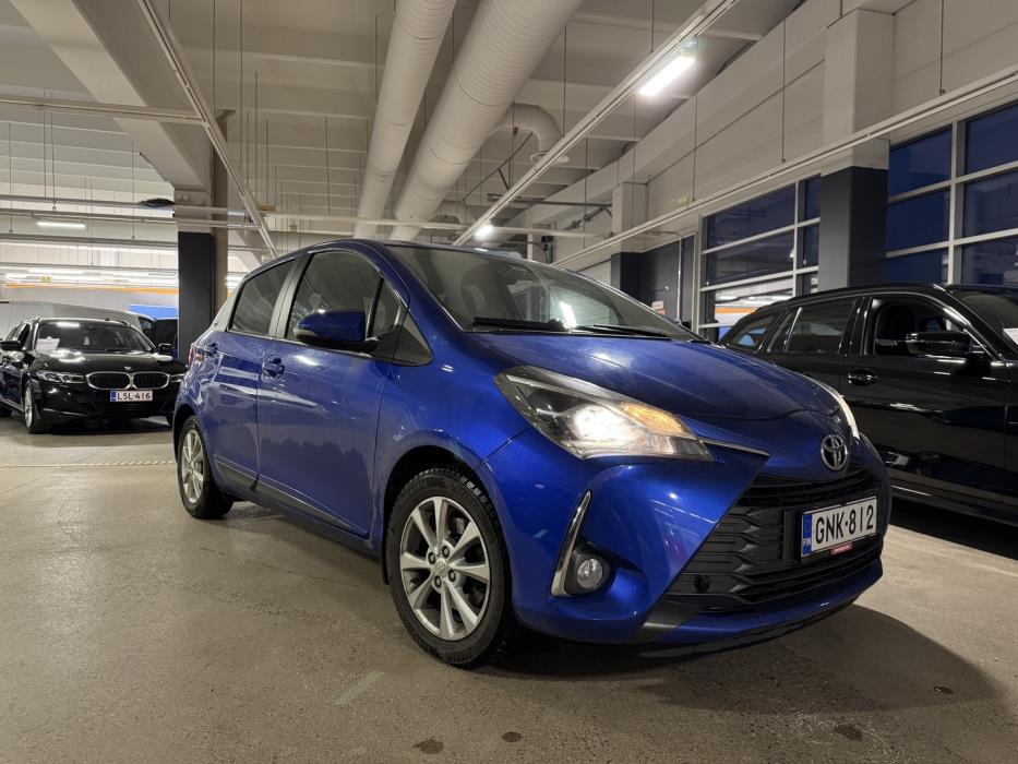 TOYOTA Yaris 2019