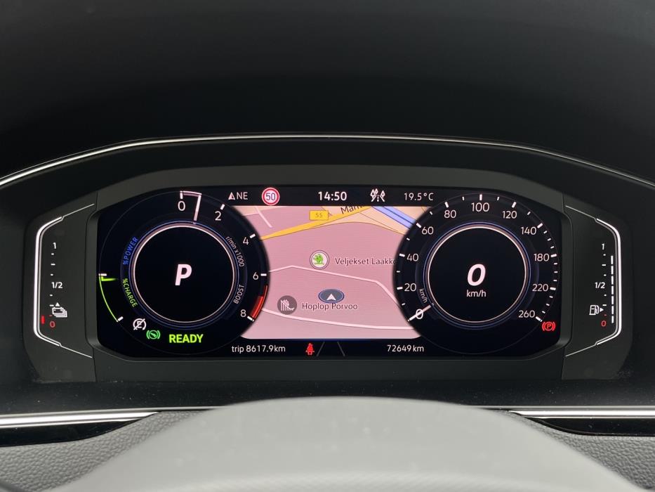 VOLKSWAGEN Passat 2021