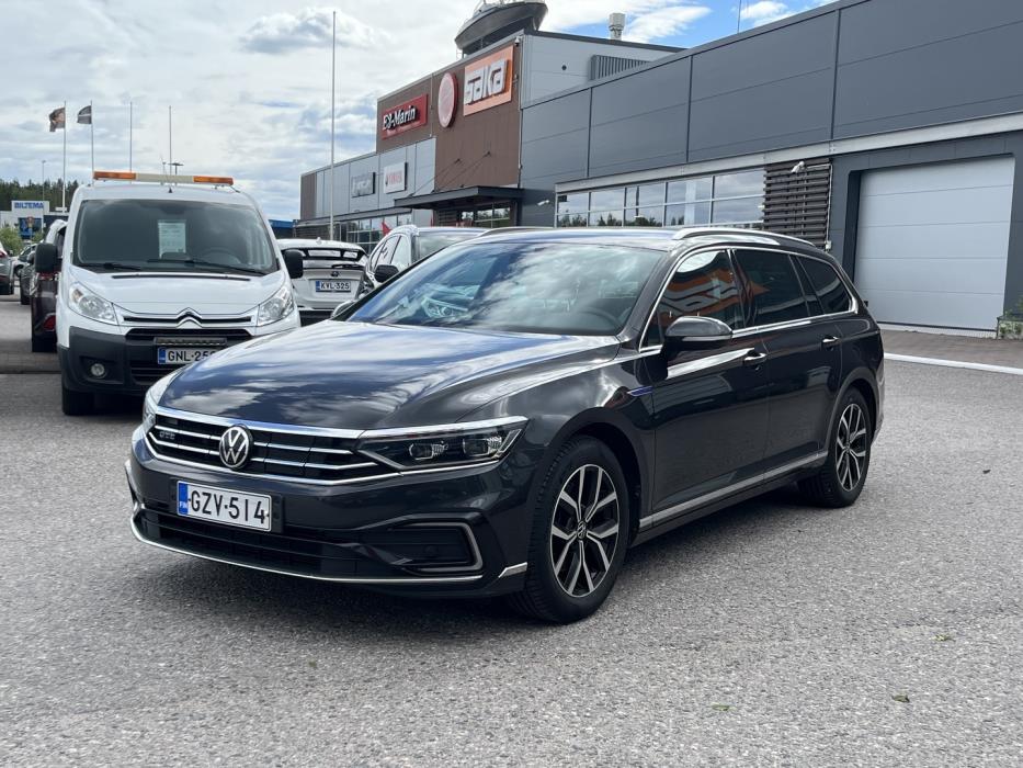 VOLKSWAGEN Passat 2021