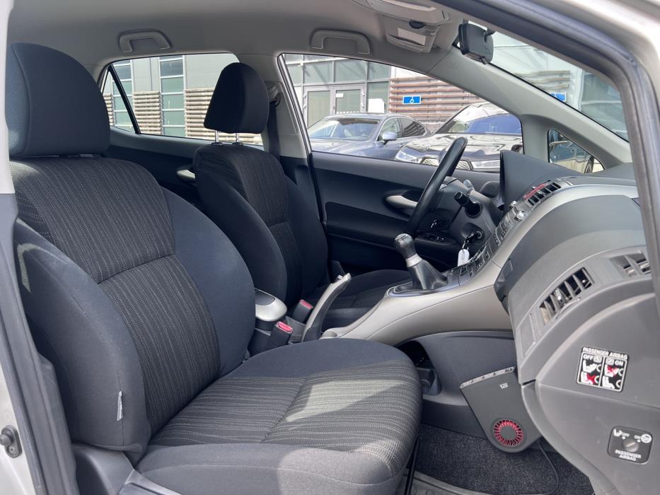 TOYOTA Auris 2007