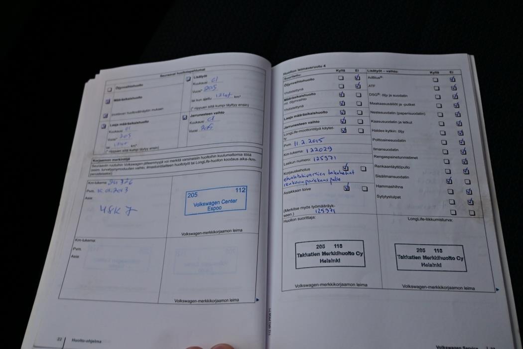 VOLKSWAGEN Passat 2011