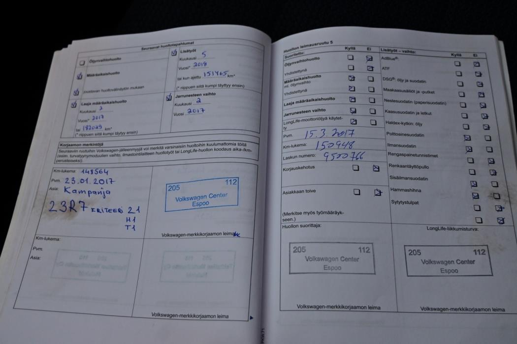 VOLKSWAGEN Passat 2011