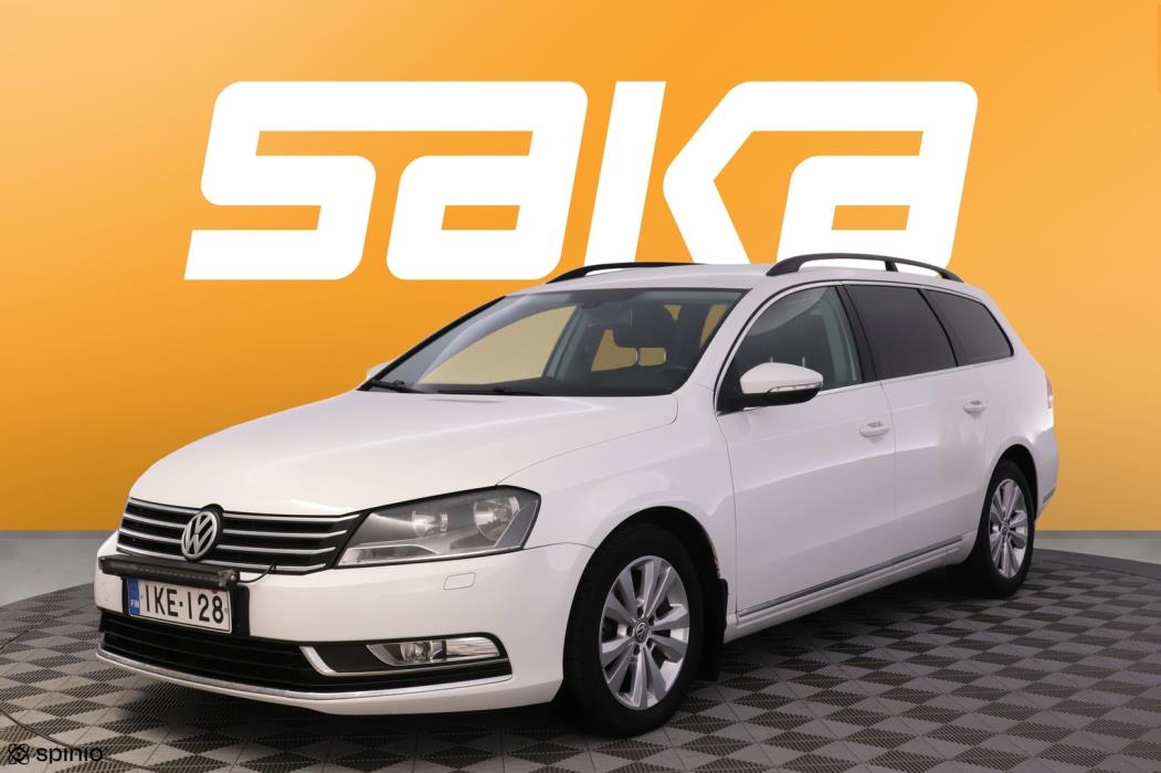 VOLKSWAGEN Passat 2011