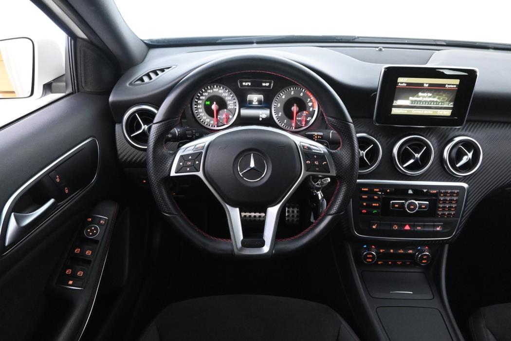 MERCEDES-BENZ A 2014