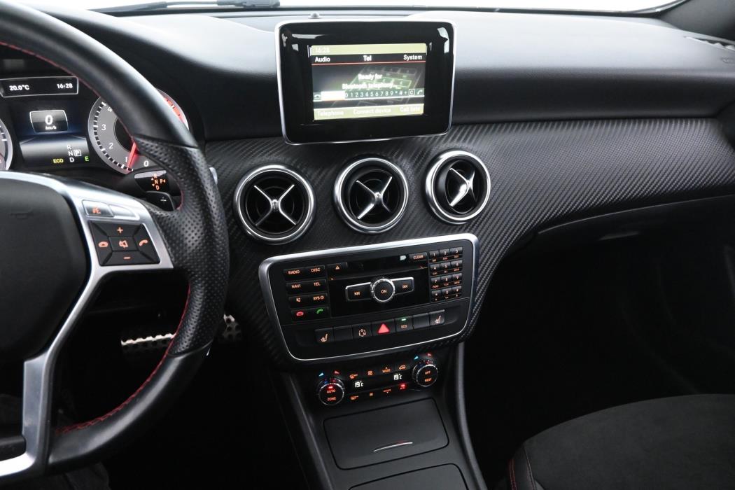 MERCEDES-BENZ A 2014