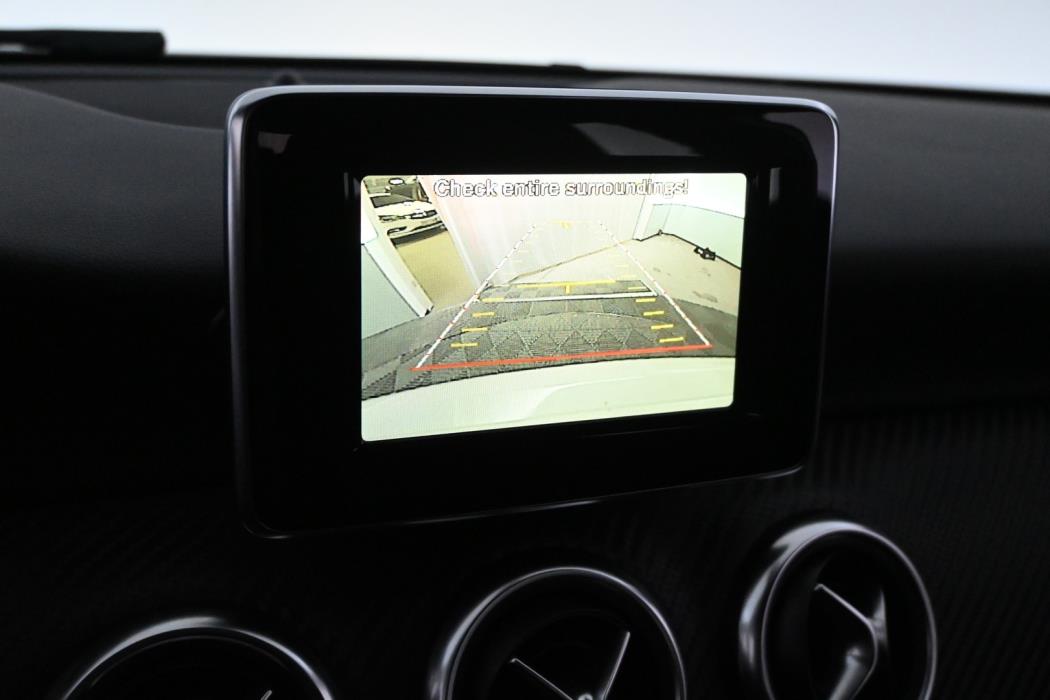 MERCEDES-BENZ A 2014