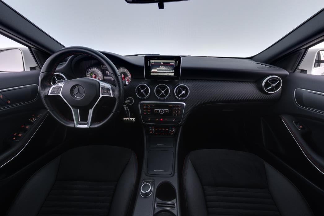 MERCEDES-BENZ A 2014
