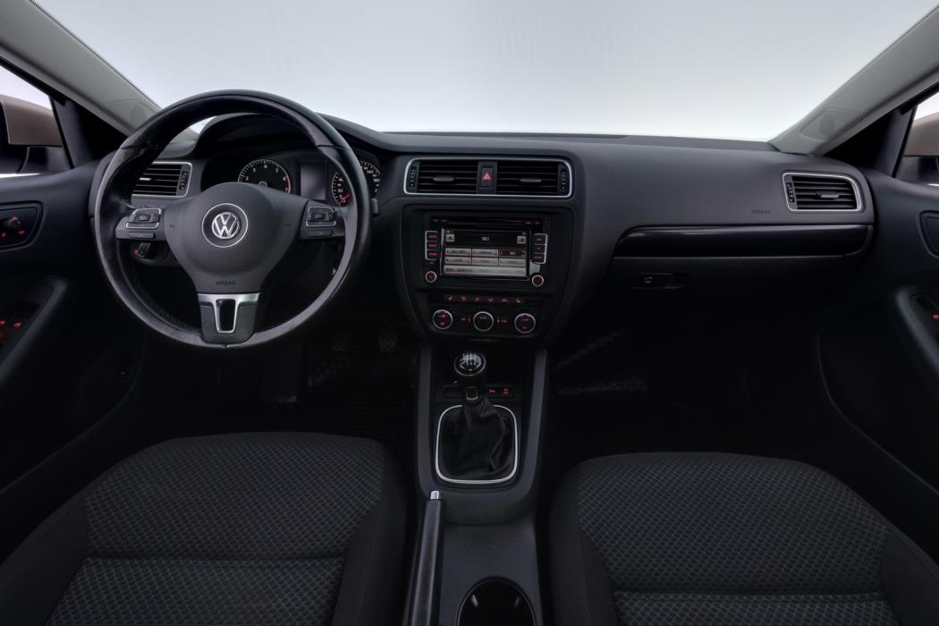 VOLKSWAGEN Jetta 2014