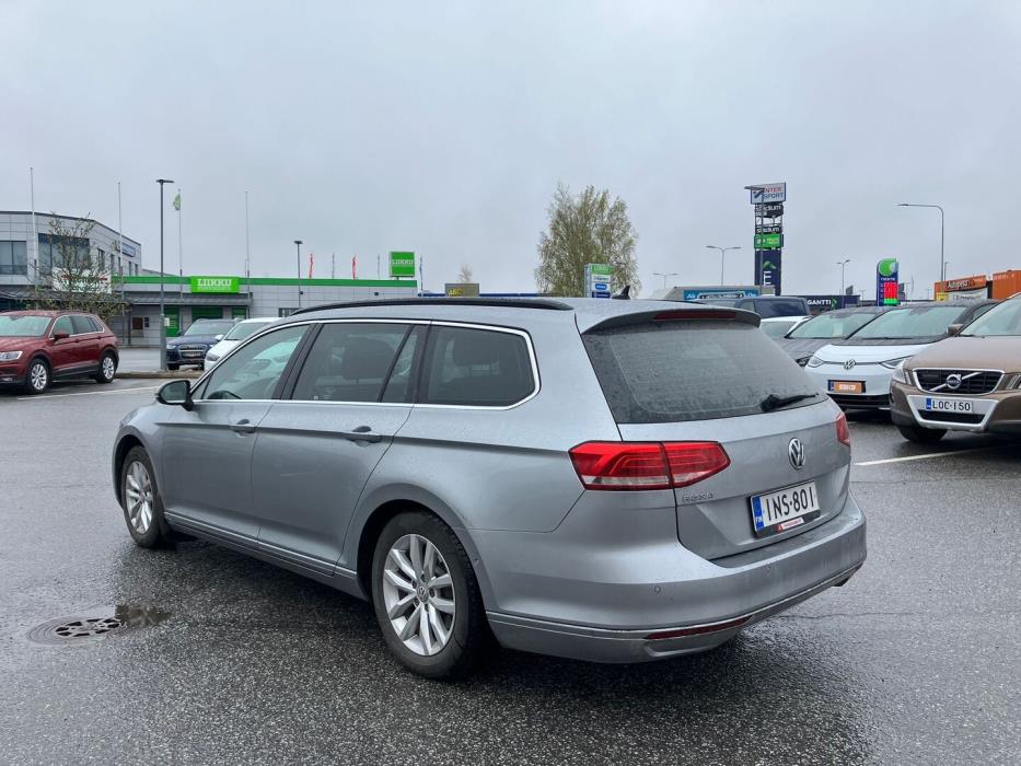 VOLKSWAGEN Passat 2018