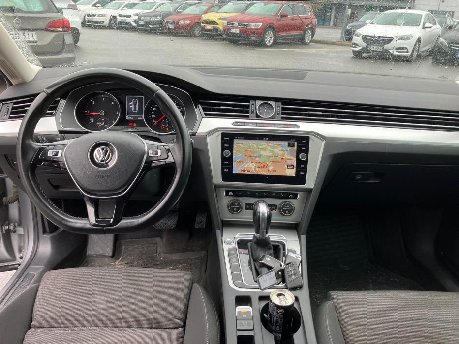 VOLKSWAGEN Passat 2018