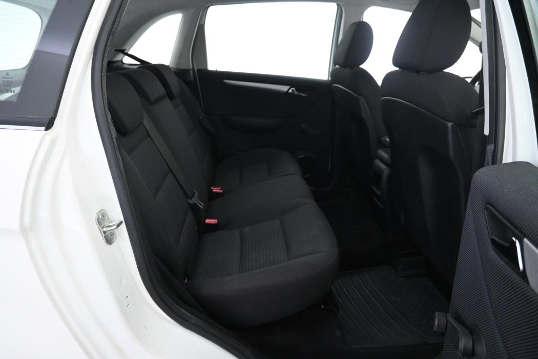 MERCEDES-BENZ B 2010