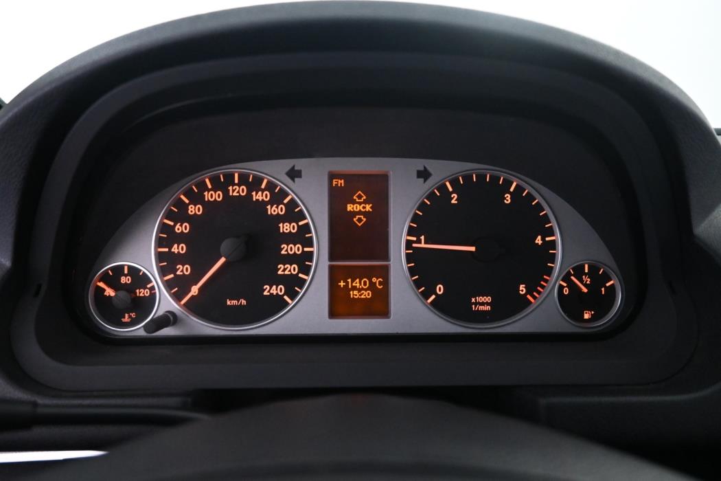 MERCEDES-BENZ B 2010