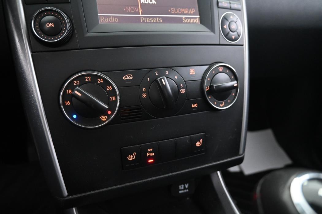 MERCEDES-BENZ B 2010