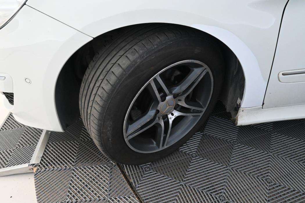 MERCEDES-BENZ B 2010