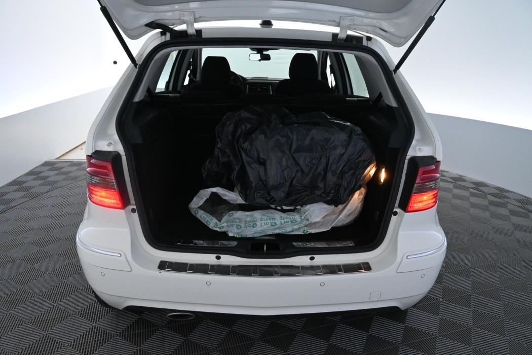 MERCEDES-BENZ B 2010