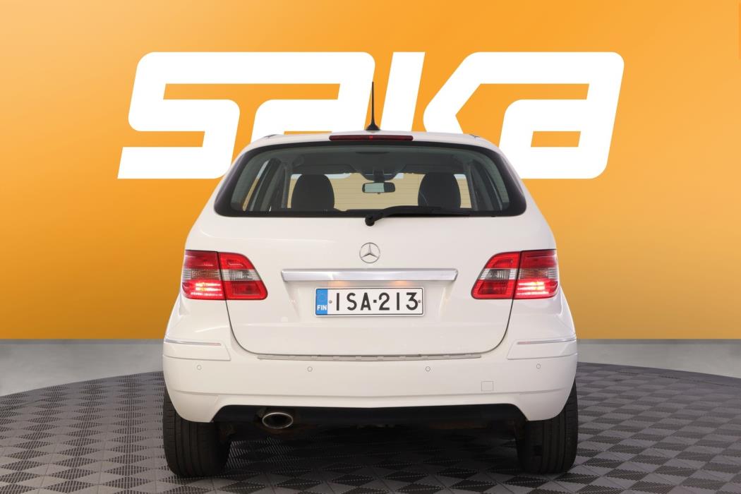 MERCEDES-BENZ B 2010