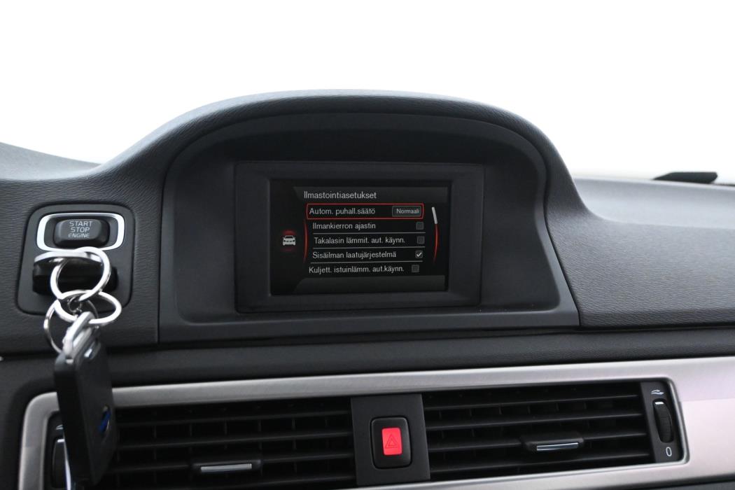 VOLVO V70 2014