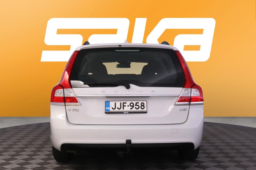 VOLVO V70 2014
