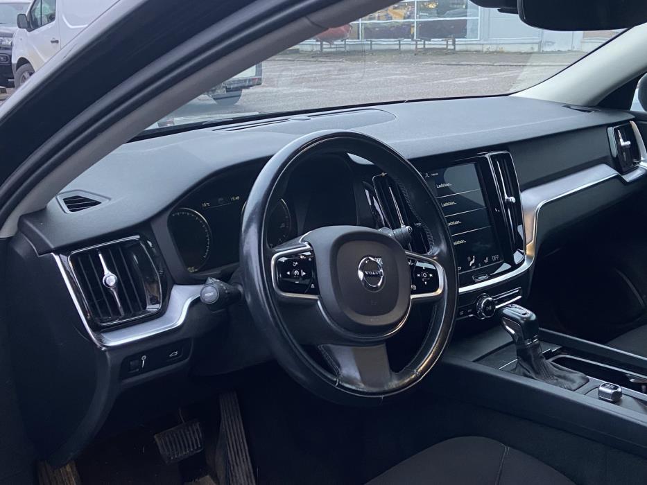 VOLVO V60 2019