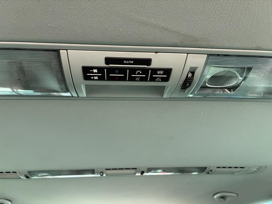 VOLKSWAGEN Caravelle 2014