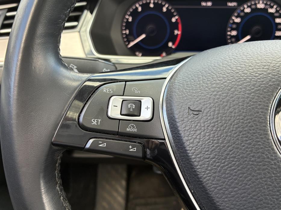 VOLKSWAGEN Passat 2018