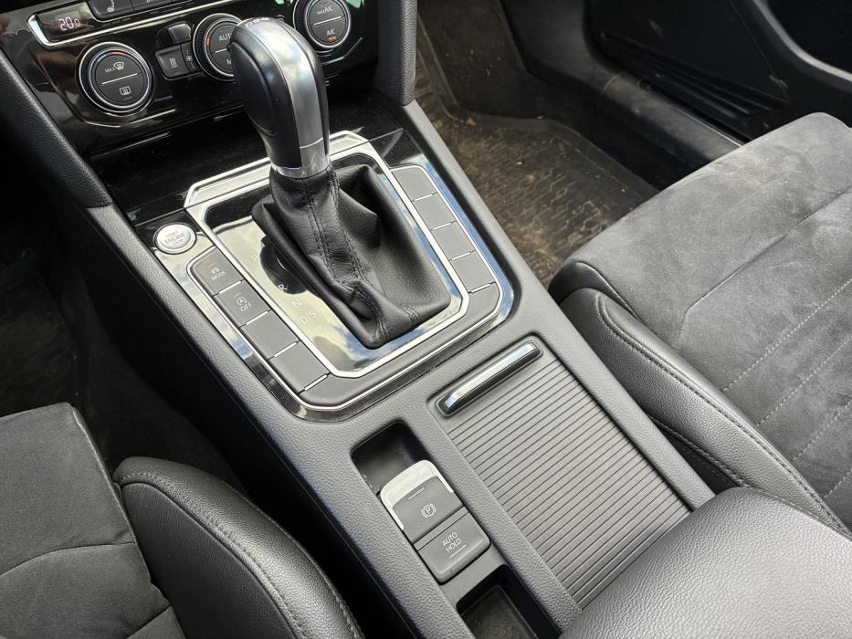 VOLKSWAGEN Passat 2018