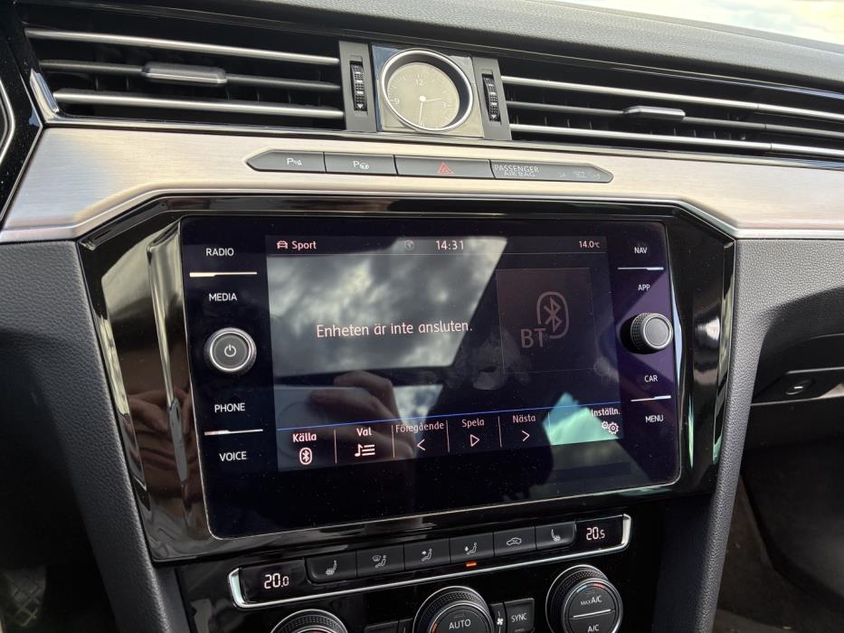 VOLKSWAGEN Passat 2018