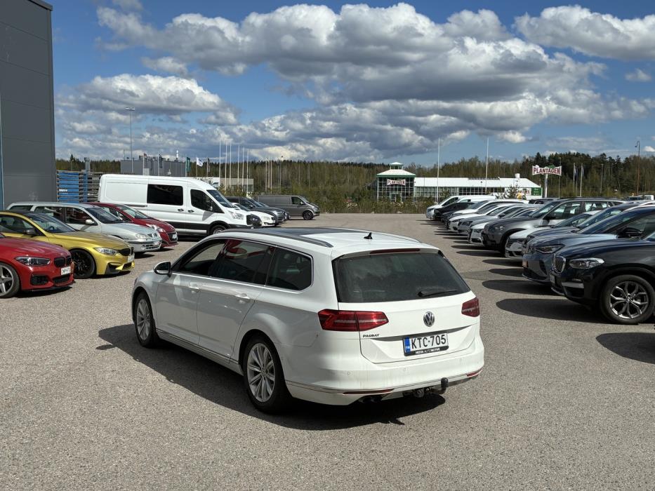 VOLKSWAGEN Passat 2018